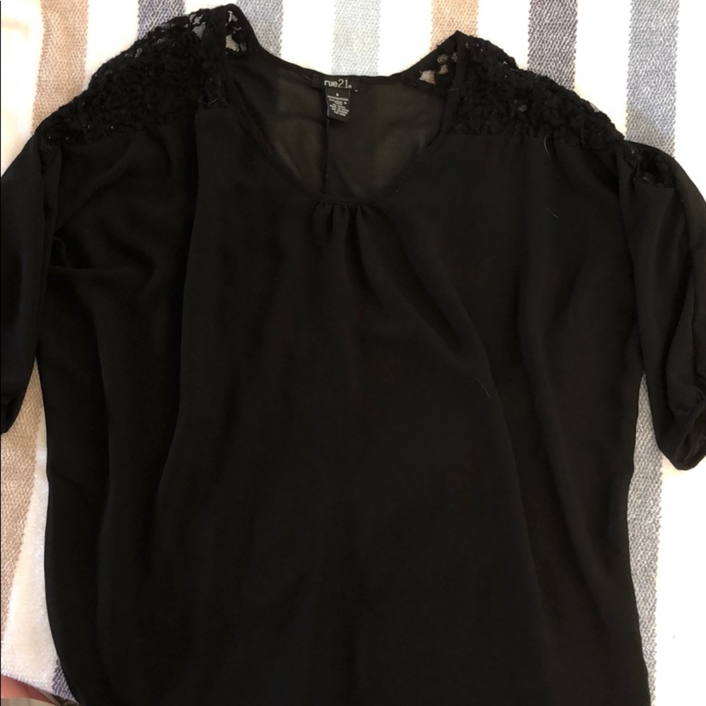 Rue 21 shirt